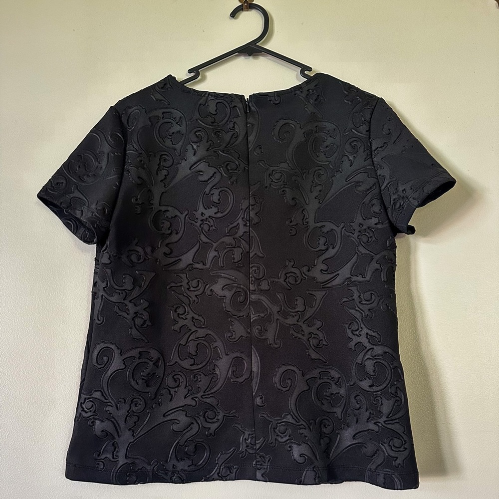 💕 Host Pick 💕 Sportsgirl Embossed Top - Picture 3 of 3